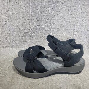 Clarks Arla Shore Women's Size US 11 Black Strappy Comfortable Sandals.